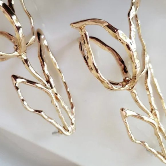 ✨Anthro Tulip Earrings✨ - Picture 7 of 10